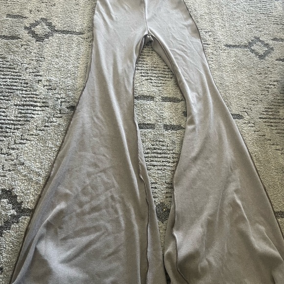 Matching Set - Picture 2 of 3